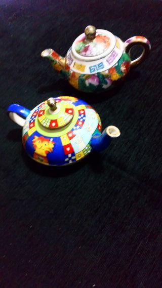 Mini teteras de porcelana decoradas
