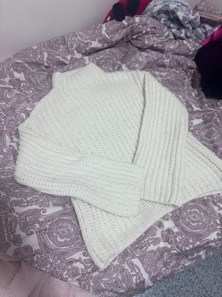 Jersey blanco de cuello alto