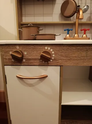 Cocina de madera Eurekakids con accesorios