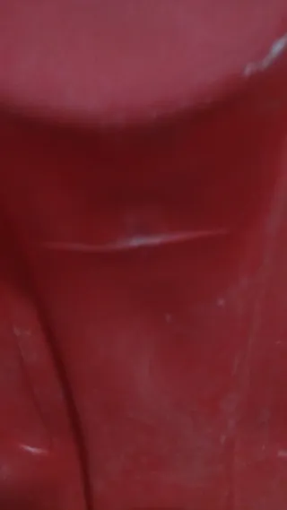 Trineo rojo con cuerda