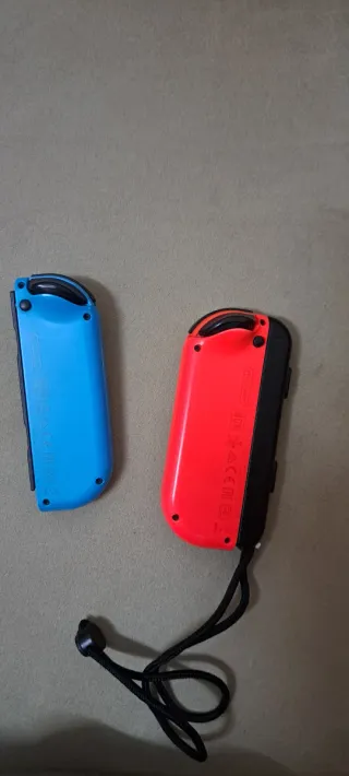 Mandos Nintendo Switch Morado y Amarillo