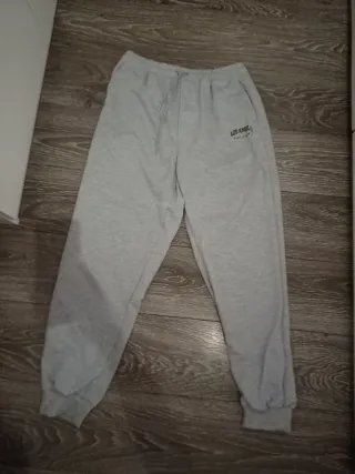 Pantalones grises Los Ángeles