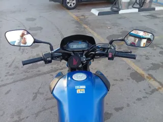 Honda CB 125ccF Moto Azul