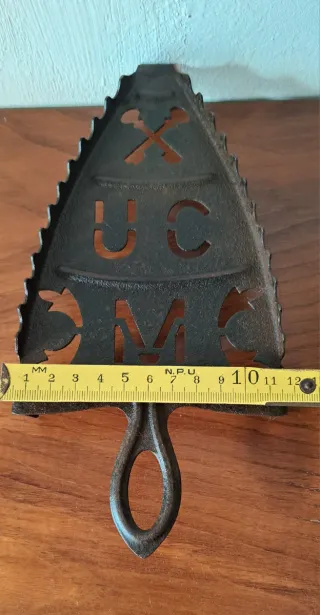 Soporte plancha hierro fundido antiguo