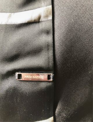 Falda reversible negra y dorada