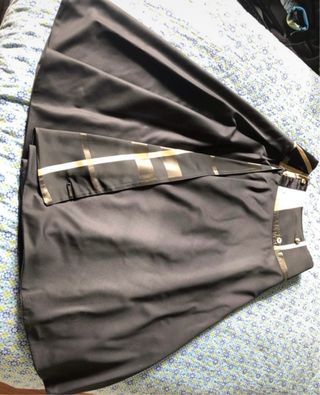 Falda reversible negra y dorada