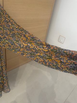 Camisa Zara floral talla S