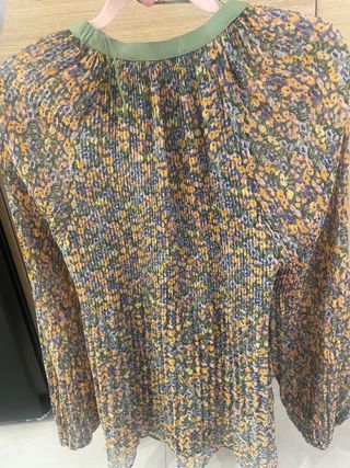 Camisa Zara floral talla S