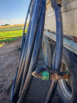 Gomas de riego 32mm para 4 aranzadas.