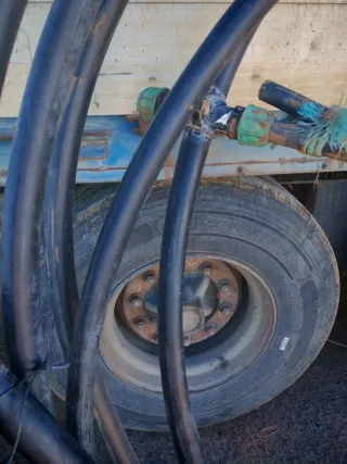 Gomas de riego 32mm para 4 aranzadas.