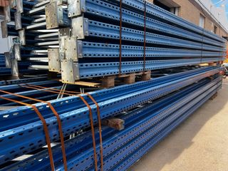 Estanterías industriales metálicas azules