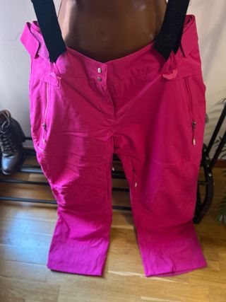 Pantalón de nieve rosa con tirantes