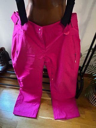 Pantalón de nieve rosa con tirantes