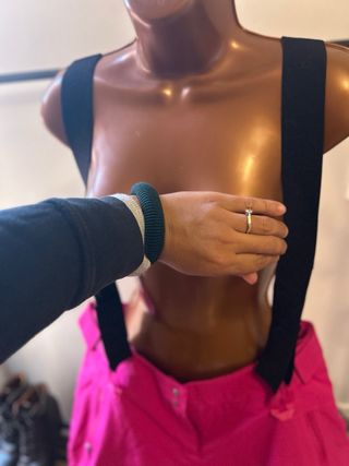 Pantalón de nieve rosa con tirantes