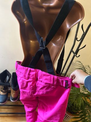 Pantalón de nieve rosa con tirantes