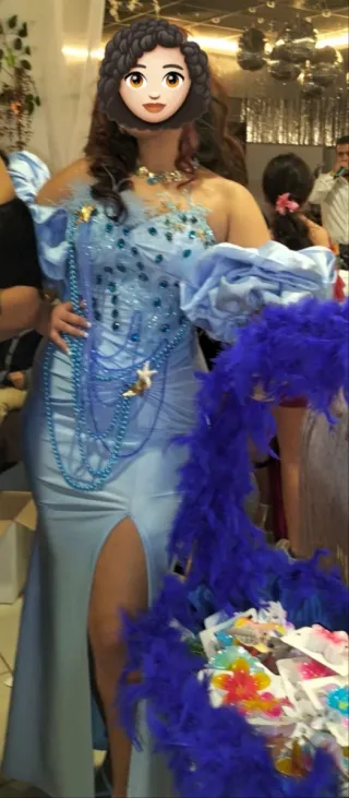Vestido largo azul  hecho por Edén Montoya
