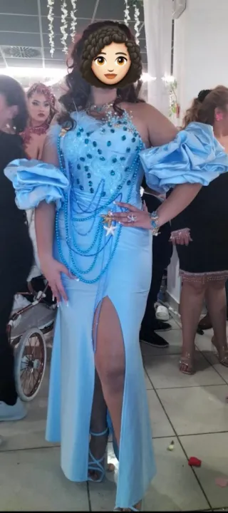 Vestido largo azul  hecho por Edén Montoya