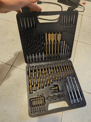 Maletín de brocas Powerfix....Casi son usar mucho