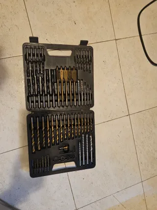 Maletín de brocas Powerfix....Casi son usar mucho