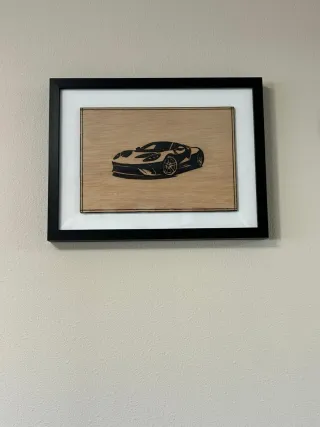 Cuadro pirograbado coche deportivo