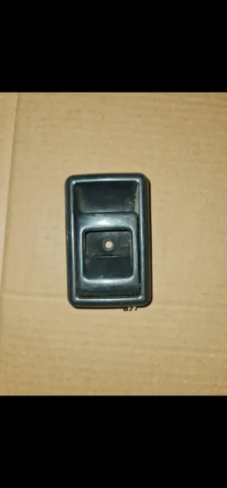 Maneta apertura interior Nissan Patrol Kw260