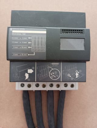 Distribuidor Merlin Gerin 160
