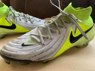 Botas Fútbol Nike Phantom Luna