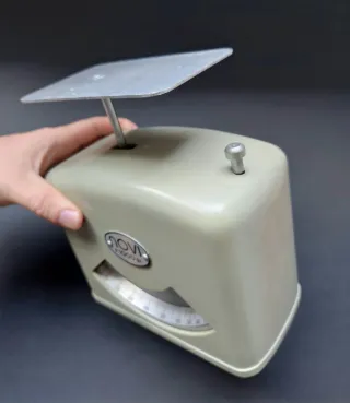 Balanza mecánica ANTIGUA de precisión. España.