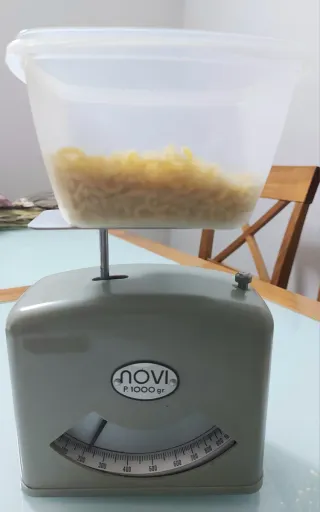 Balanza mecánica ANTIGUA de precisión. España.