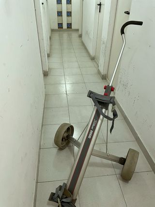 Bolsa de golf Wilson , palos para zurdos + carro