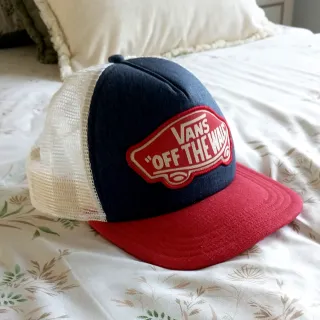 Gorra Vans Trucker Azul y Roja
