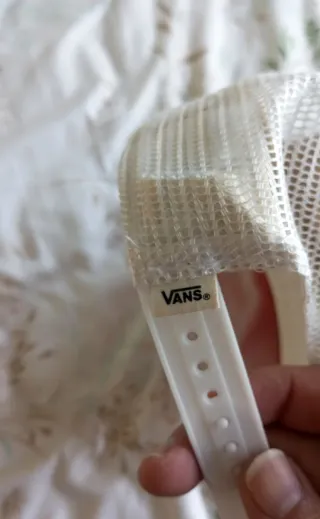 Gorra Vans Trucker Azul y Roja