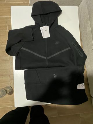 Chándal Nike Tech Negro