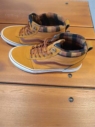 Botas Vans Invierno Marrones Talla [Talla]