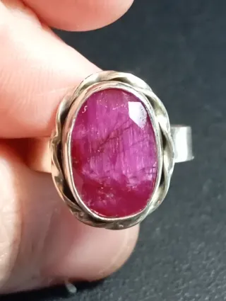 Anillo Plata Ley Piedra Rubí facetado