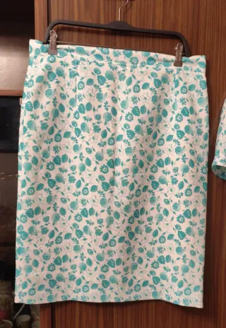 Traje chaqueta y falda talla 48