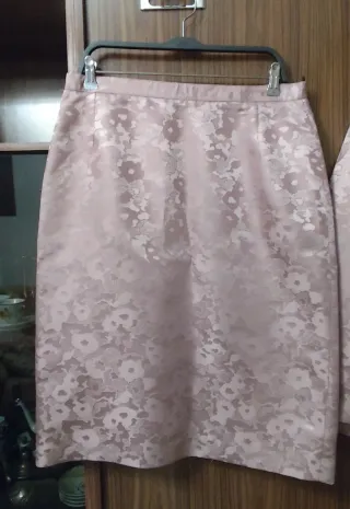 Traje chaqueta y falda talla 48