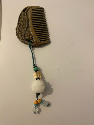 Pettine in legno intagliato stile cinese