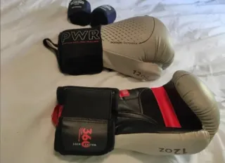 Guantes Boxeo Decathlon 12 oz y Vendas