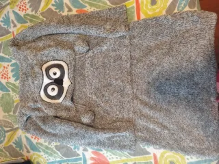 Bata de peluche con diseño de búho