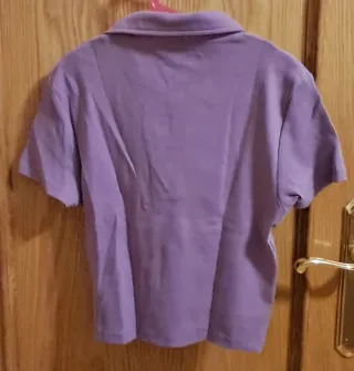Camiseta Polo Morada.