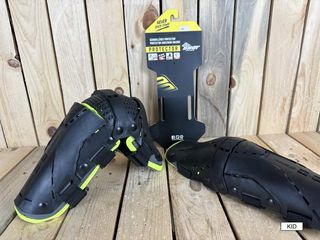 RODILLERAS SHOT RACE GEAR KID