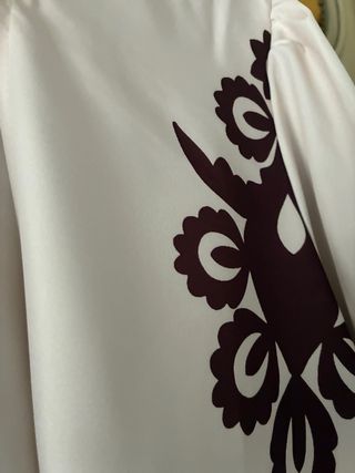 Blusa larga estampada talla 42