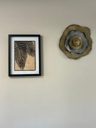 Cuadro pirograbado madera hojas tropicales