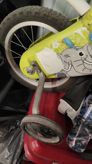 Bicicleta infantil Btwin amarilla