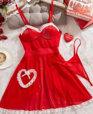 Camisón rojo con encaje