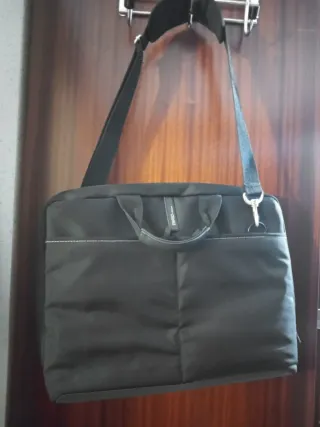 Bolsa para portátil Thrio negra