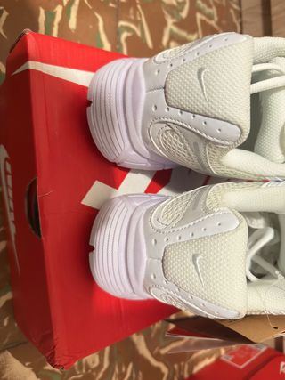 Zapatillas Nike V5 RNR Blancas