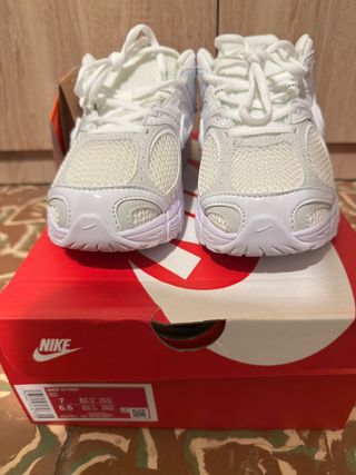 Zapatillas Nike V5 RNR Blancas