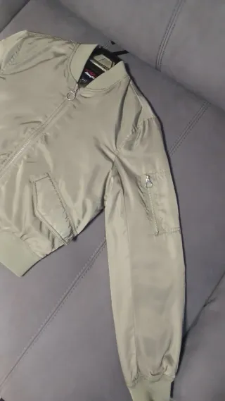 Bomber verde chica.